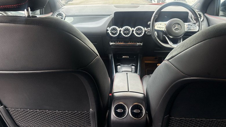 Mercedes-Benz GLA 220d 4Matic AMG Line Premium 5dr Auto Diesel Hatchback